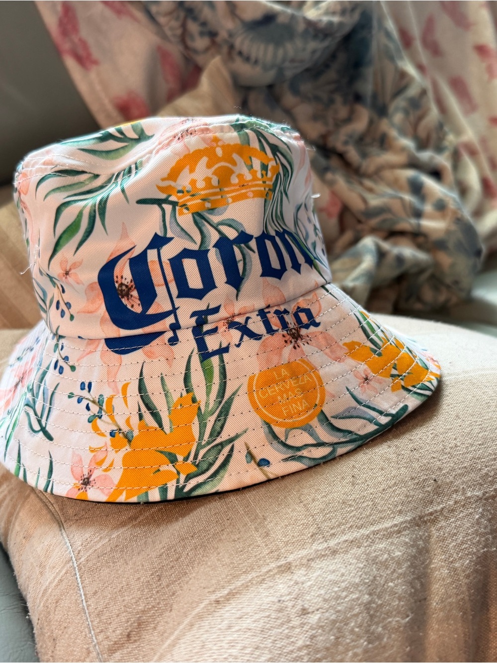 Corona Floral Bucket Hat - White with Yellow & Green NWOT.